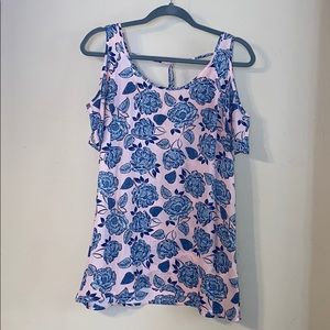 KUT shoulder cutout top.